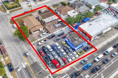Commercial property in Hialeah, Florida № 2045279 - photo 16