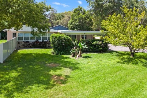 House in Fern Park, Florida 4 bedrooms, 189.52 sq.m. № 1681062 - photo 3