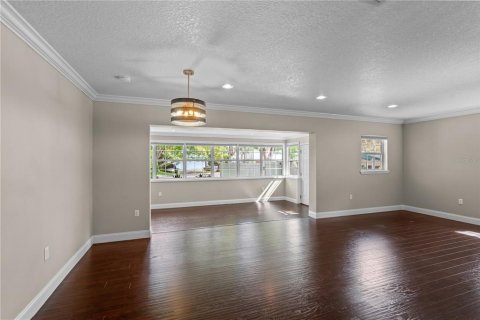 House in Fern Park, Florida 4 bedrooms, 189.52 sq.m. № 1681062 - photo 14