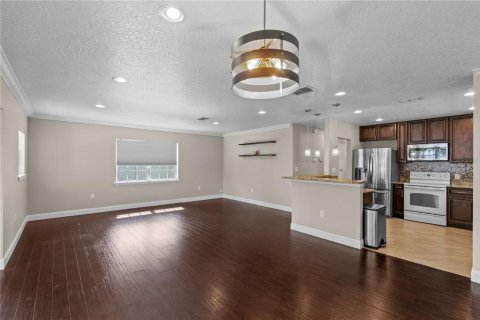 House in Fern Park, Florida 4 bedrooms, 189.52 sq.m. № 1681062 - photo 8