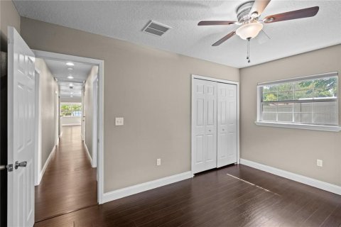 House in Fern Park, Florida 4 bedrooms, 189.52 sq.m. № 1681062 - photo 24