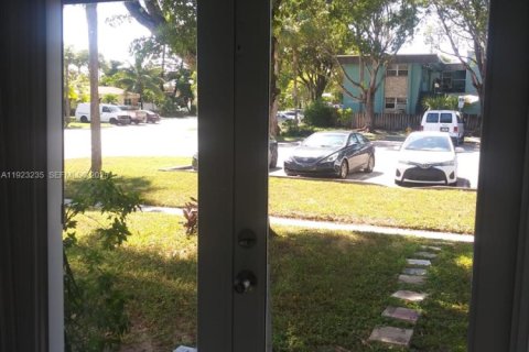 Appartement à louer à North Miami Beach, Floride: 1 chambre № 1976915 - photo 3