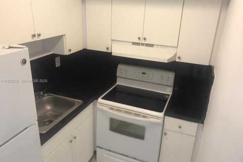 Appartement à louer à North Miami Beach, Floride: 1 chambre № 1976915 - photo 11