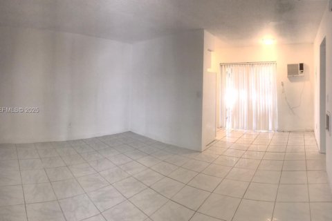 Appartement à louer à North Miami Beach, Floride: 1 chambre № 1976915 - photo 10