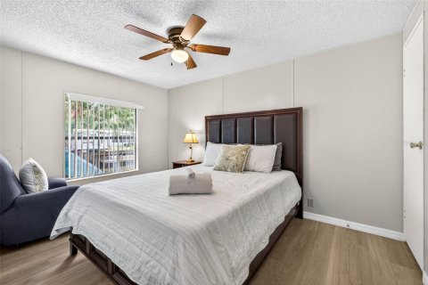 Apartment in Homosassa, Florida 3 bedrooms, 120.4 sq.m. № 2207918 - photo 23