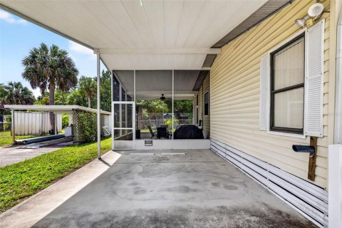 Apartment in Homosassa, Florida 3 bedrooms, 120.4 sq.m. № 2207918 - photo 4