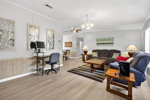 Apartment in Homosassa, Florida 3 bedrooms, 120.4 sq.m. № 2207918 - photo 7