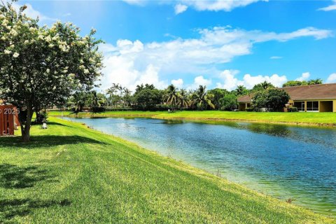 Снять в аренду кондоминиум в Хомстед, Флорида 3 спальни, 98.66м2, № 1990986 - фото 8