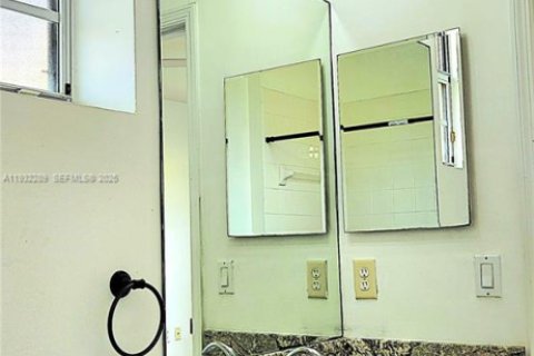 Снять в аренду кондоминиум в Хомстед, Флорида 3 спальни, 98.66м2, № 1990986 - фото 23