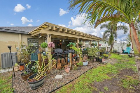 House in Wimauma, Florida 3 bedrooms, 132.57 sq.m. № 1572855 - photo 3