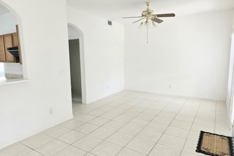 Touwnhouse à vendre à Coral Springs, Floride: 3 chambres, 167.6 m2 № 2082908 - photo 6