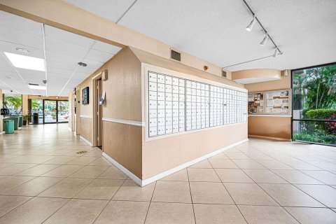 Снять в аренду кондоминиум в Помпано-Бич, Флорида 1 спальня, 58.53м2, № 1712312 - фото 4