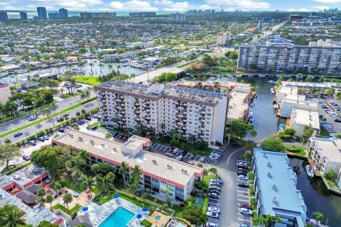 Copropriété à louer à Pompano Beach, Floride: 1 chambre, 58.53 m2 № 1712312 - photo 1