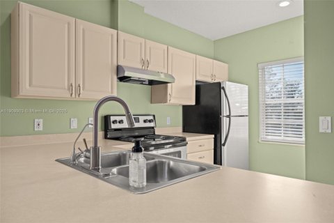 Villa ou maison à vendre à Sebring, Floride: 2 chambres № 1966360 - photo 7