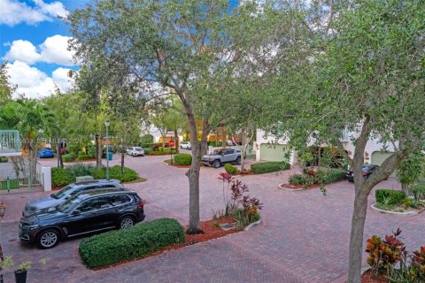 Adosado en alquiler en Dania Beach, Florida, 3 dormitorios, 246.93 m2 № 2001791 - foto 30