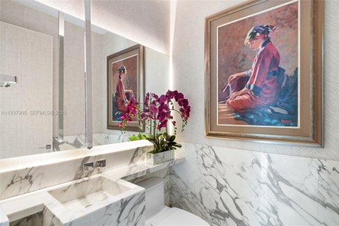 Купить кондоминиум в Майами, Флорида 4 спальни, 244.43м2, № 2154307 - фото 18