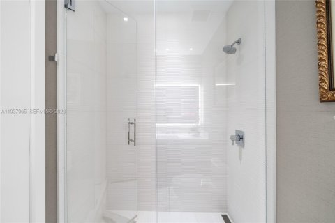 Купить кондоминиум в Майами, Флорида 4 спальни, 244.43м2, № 2154307 - фото 27