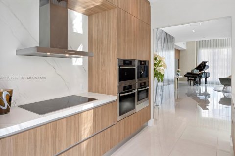 Купить кондоминиум в Майами, Флорида 4 спальни, 244.43м2, № 2154307 - фото 11
