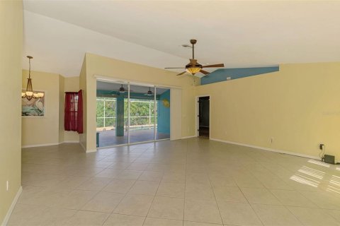 Villa ou maison à vendre à North Port, Floride: 3 chambres, 160.16 m2 № 1680977 - photo 9