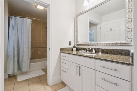 Condominio en venta en Four Corners, Florida, 3 dormitorios, 163.04 m2 № 2333860 - foto 5