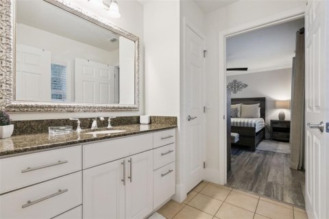 Condominio en venta en Four Corners, Florida, 3 dormitorios, 163.04 m2 № 2333860 - foto 3