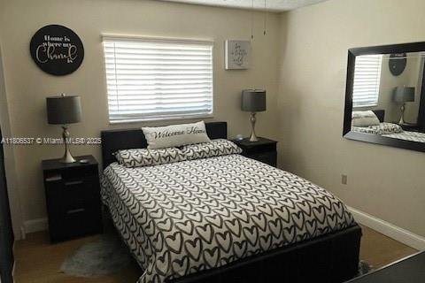 House in Miami, Florida 4 bedrooms, 201.88 sq.m. № 1745846 - photo 16