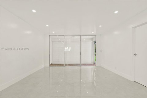 Copropriété à louer à Tamarac, Floride: 2 chambres, 95.22 m2 № 2009110 - photo 23