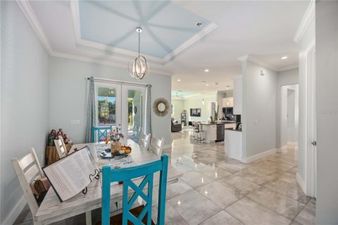 House in Venice, Florida 5 bedrooms, 246.56 sq.m. № 2434721 - photo 21