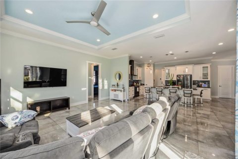 House in Venice, Florida 5 bedrooms, 246.56 sq.m. № 2434721 - photo 13