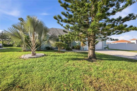 House in Venice, Florida 5 bedrooms, 246.56 sq.m. № 2434721 - photo 5