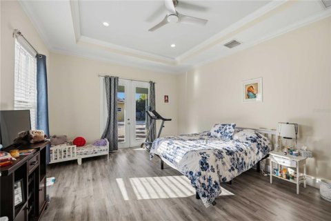 House in Venice, Florida 5 bedrooms, 246.56 sq.m. № 2434721 - photo 28