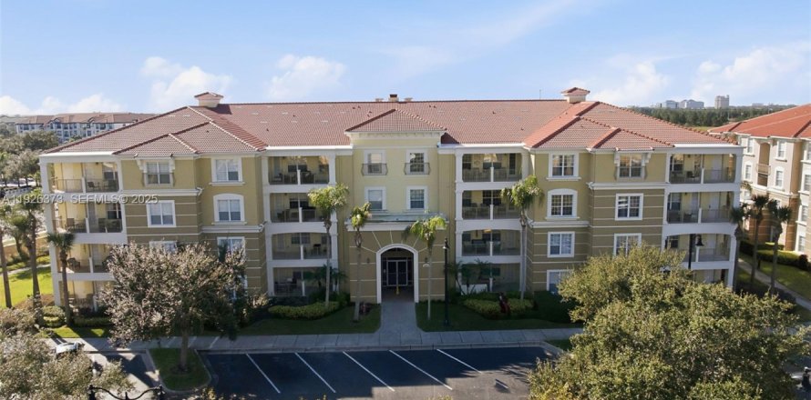 Condo in Orlando, Florida, 3 bedrooms № 1985685