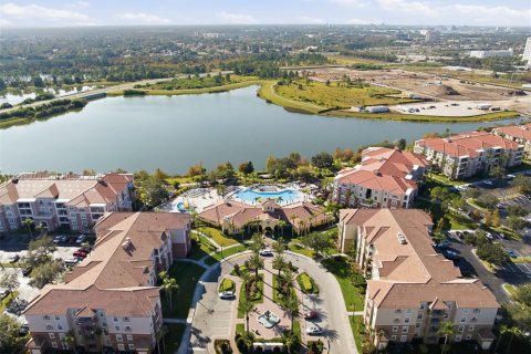 Condo in Orlando, Florida, 3 bedrooms № 1985685 - photo 9