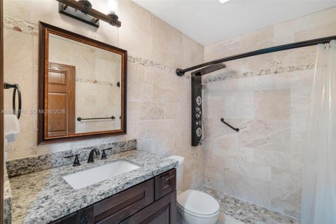 House in Miami, Florida 4 bedrooms, 328.87 sq.m. № 2080574 - photo 14