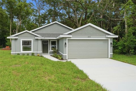 House in Masaryktown, Florida 4 bedrooms, 153.75 sq.m. № 2101041 - photo 6