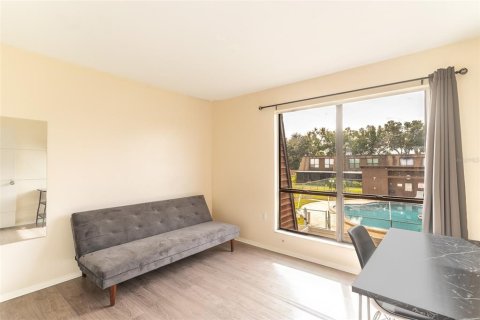 Adosado en venta en Lakeland, Florida, 4 dormitorios, 160.72 m2 № 2095413 - foto 13