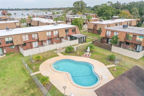 Adosado en venta en Lakeland, Florida, 4 dormitorios, 160.72 m2 № 2095413 - foto 25