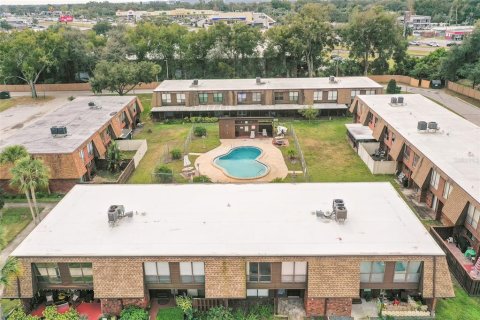Adosado en venta en Lakeland, Florida, 4 dormitorios, 160.72 m2 № 2095413 - foto 2