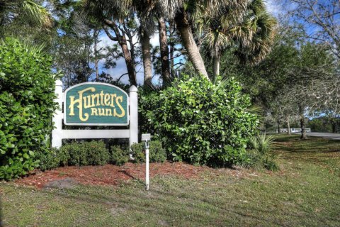 House in Grant-Valkaria, Florida 3 bedrooms, 183.85 sq.m. № 1127709 - photo 1