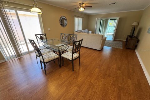 Villa ou maison à louer à Lady Lake, Floride: 2 chambres, 99.87 m2 № 2100041 - photo 5