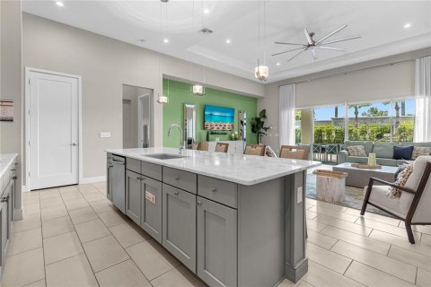 House in Kissimmee, Florida 6 bedrooms, 487.74 sq.m. № 1133442 - photo 17