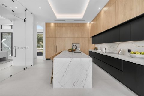 Купить виллу или дом в Майами, Флорида 5 спален, 470.36м2, № 2036420 - фото 10