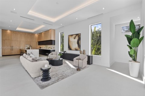 Купить виллу или дом в Майами, Флорида 5 спален, 470.36м2, № 2036420 - фото 16