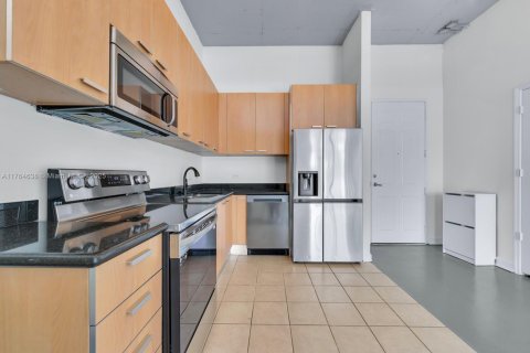 Купить кондоминиум в Холливуд, Флорида 2 спальни, 94.48м2, № 1940541 - фото 4