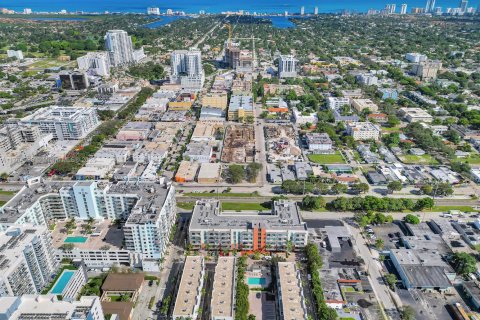 Купить кондоминиум в Холливуд, Флорида 2 спальни, 94.48м2, № 1940541 - фото 15