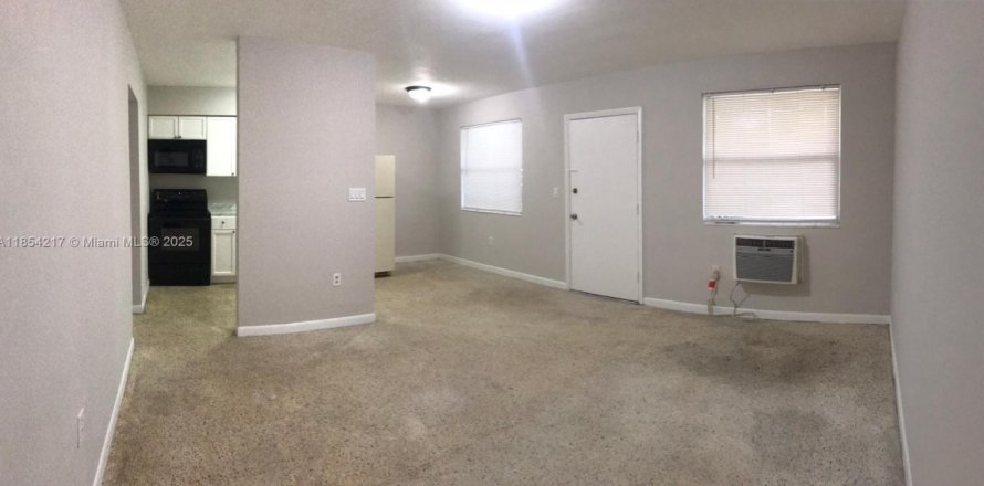 Appartement à North Miami Beach, Floride 1 chambre № 1871999