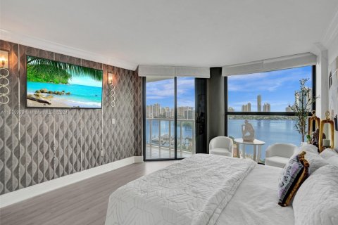 Condominio en venta en Aventura, Florida, 2 dormitorios, 196.95 m2 № 1291612 - foto 19
