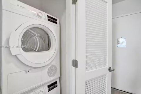 Copropriété à louer à Miami Beach, Floride: 1 chambre, 43.2 m2 № 2026441 - photo 13