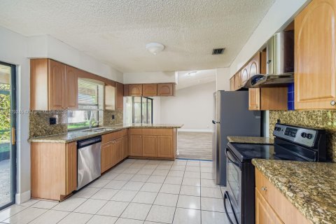 Купить виллу или дом в Лодерхилл, Флорида 4 комнаты, 183.95м2, № 1924405 - фото 13