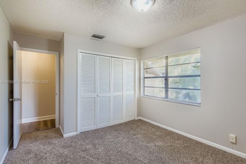 Купить виллу или дом в Лодерхилл, Флорида 4 комнаты, 183.95м2, № 1924405 - фото 22